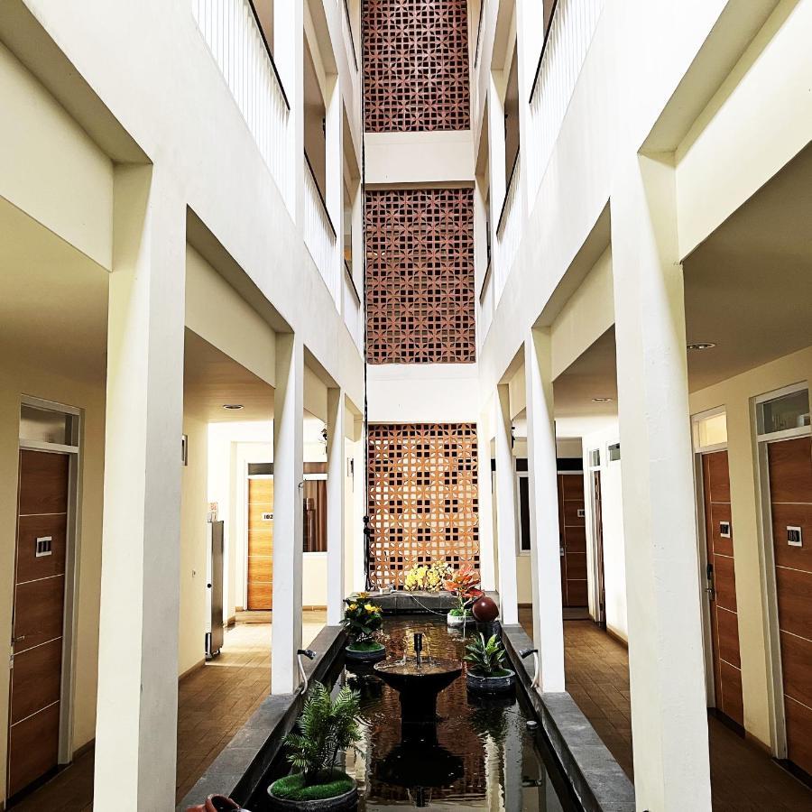 The Home Srengseng Jakarta Kültér fotó